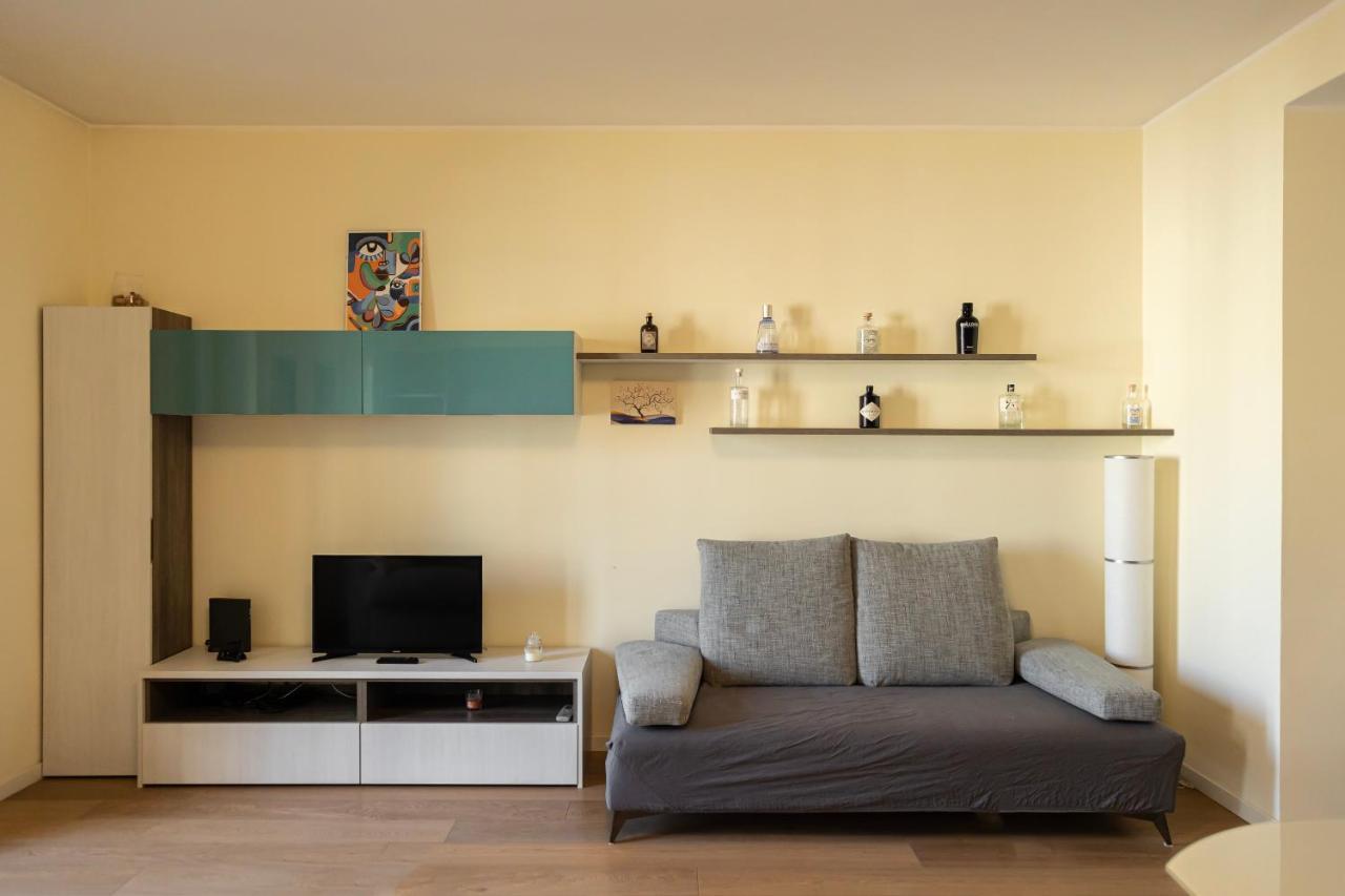 Appartement Bilocale Moderno Ed Esclusivo à Milan Extérieur photo
