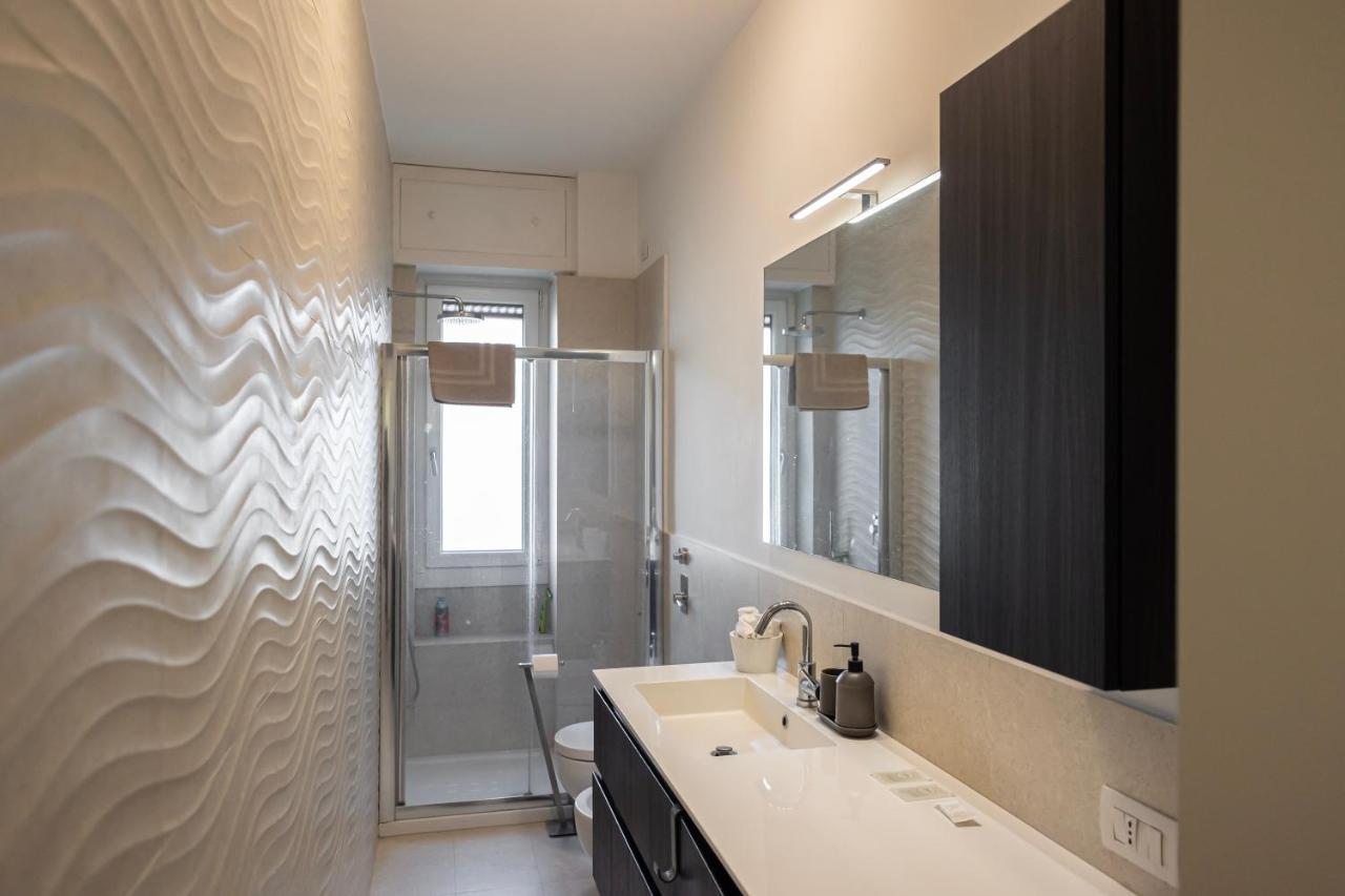 Appartement Bilocale Moderno Ed Esclusivo à Milan Extérieur photo